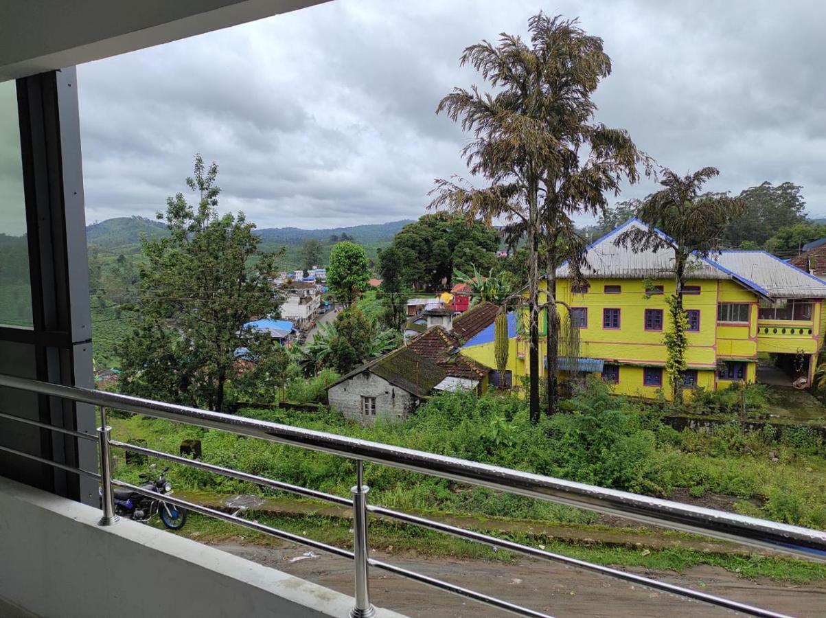 Sabari Residency Otel Vālpārai Dış mekan fotoğraf