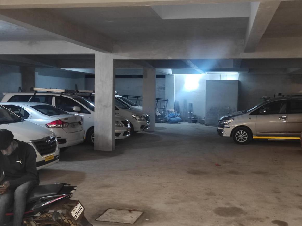 Sabari Residency Otel Vālpārai Dış mekan fotoğraf